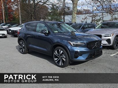 New 2026 Volvo XC40 B5 Ultra w/ Protection Package Premier