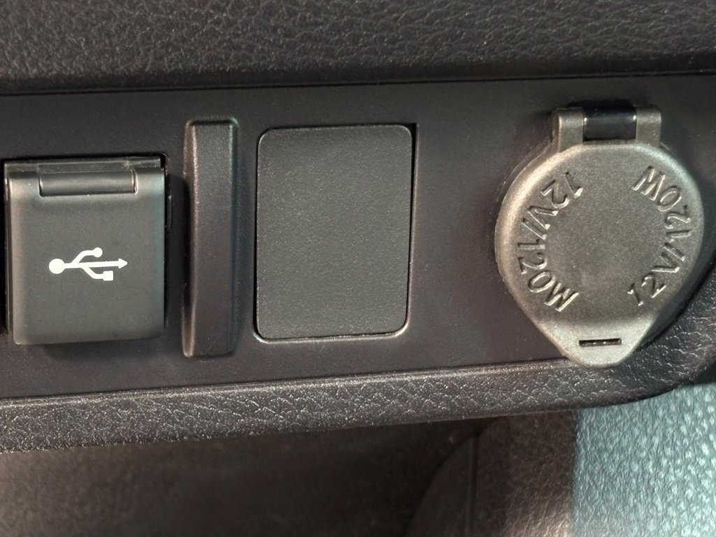 Used 2023 Toyota Tacoma SR AWD/4WD image 13