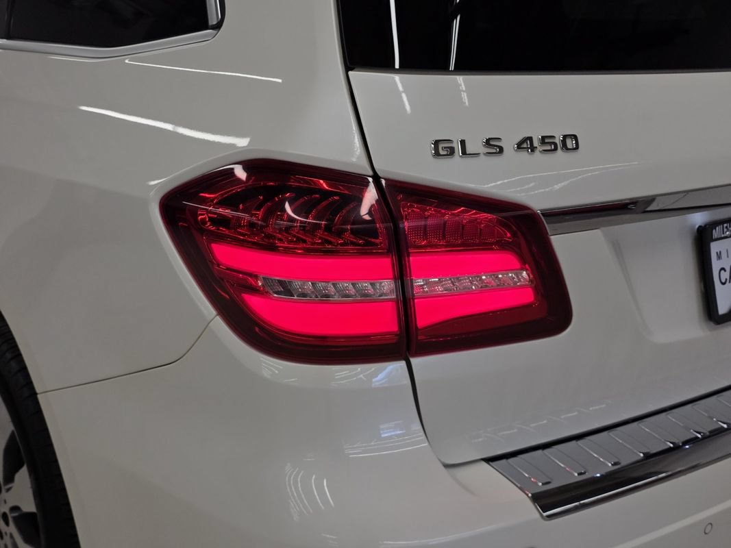 Used 2018 Mercedes-Benz GLS 450 4MATIC image 59