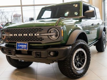 New 2025 Ford Bronco Badlands w/ Sasquatch Package
