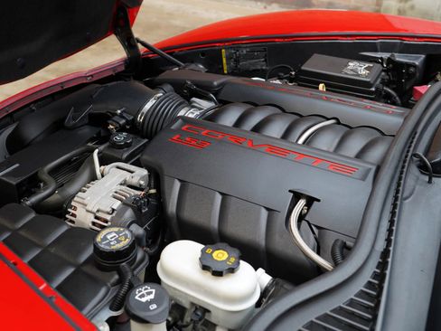 Used 2011 Chevrolet Corvette Grand Sport w/ Preferred Equipment Group image 30