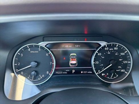 Used 2023 Nissan Rogue SV AWD/4WD image 12