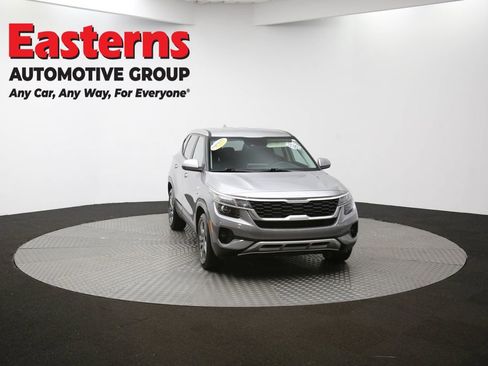 Used 2023 Kia Seltos LX image 58