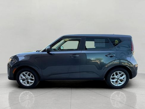 Used 2023 Kia Soul S FWD image 8