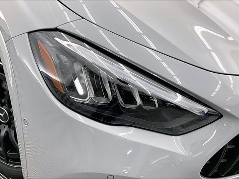 New 2026 Mercedes-Benz GLA 35 AMG 4MATIC image 11