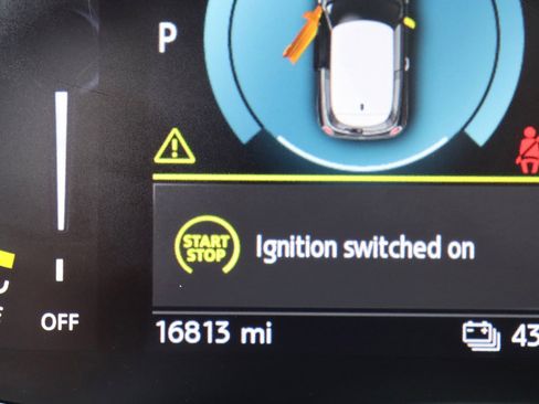 Used 2022 MINI Cooper SE w/ Driver Assistance Package image 27