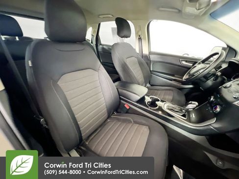 Used 2017 Ford Edge SE w/ Cargo Accessory Package image 17