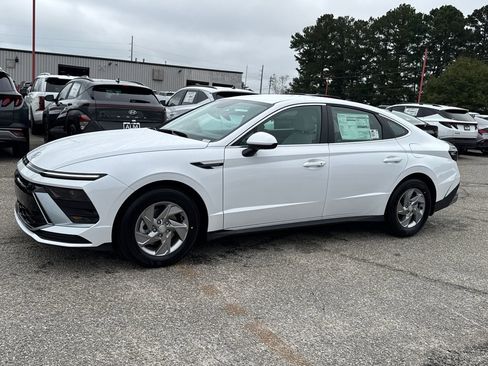 New 2026 Hyundai Sonata SE image 2