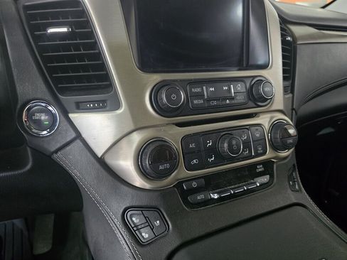 Used 2019 GMC Yukon Denali w/ Denali Ultimate Package AWD/4WD image 29