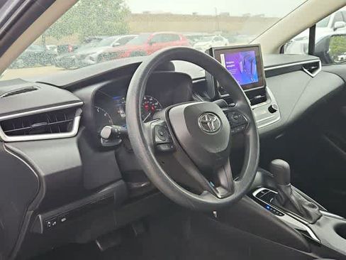 Used 2024 Toyota Corolla LE FWD image 10