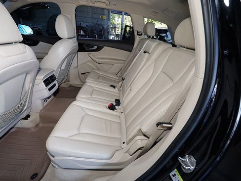 Used 2019 Audi Q7 3.0T Premium Plus AWD/4WD image 15