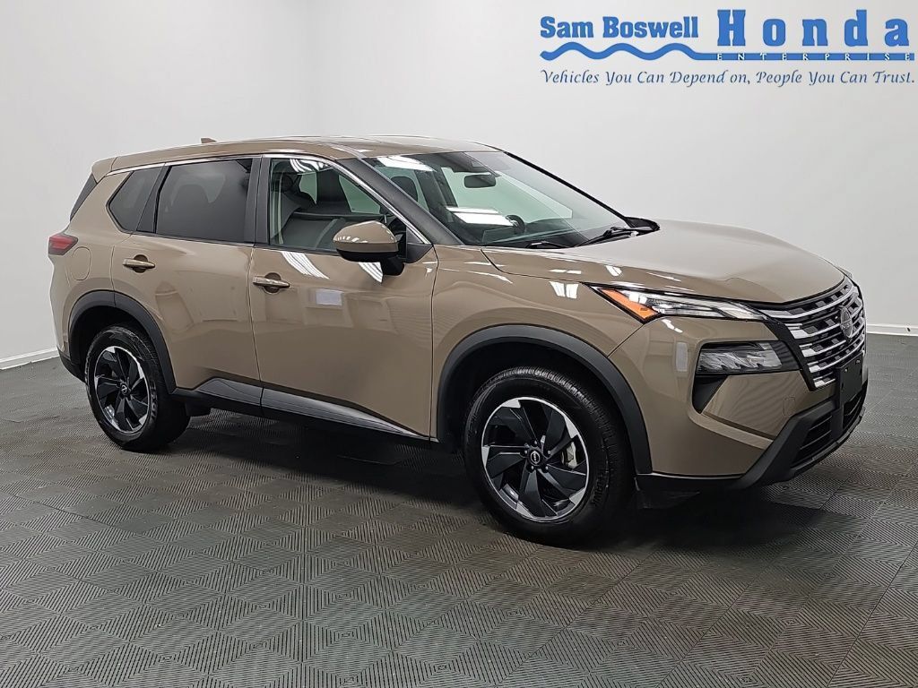 Used 2025 Nissan Rogue SV AWD/4WD image 1