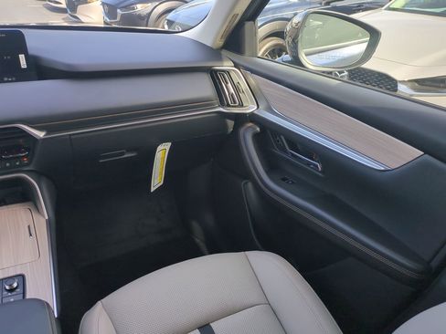 New 2026 MAZDA CX-90 3.3 Turbo w/ Preferred Package image 17