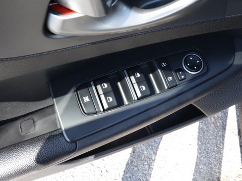 Used 2021 Kia Forte LXS FWD image 14