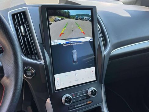 Certified 2024 Ford Edge ST-Line AWD/4WD image 36