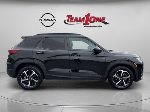 Used 2023 Chevrolet TrailBlazer RS w/ Convenience Package FWD image 8