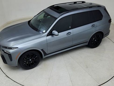 Used 2024 BMW X7 xDrive40i w/ M Sport Package image 83