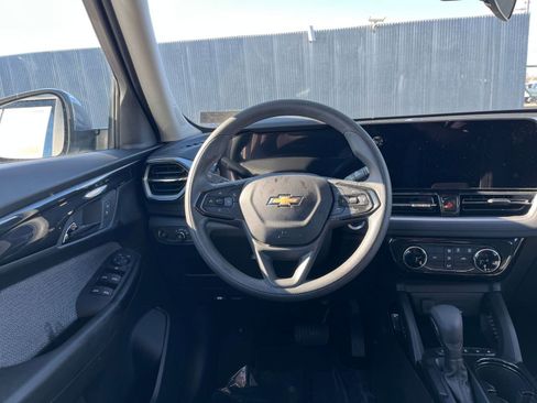 Used 2025 Chevrolet TrailBlazer LT image 26