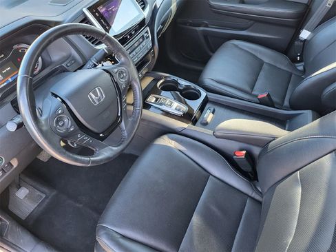 Used 2020 Honda Ridgeline RTL-E image 12