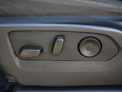 Used 2025 Chevrolet Silverado 2500 LT w/ Convenience Package image 20