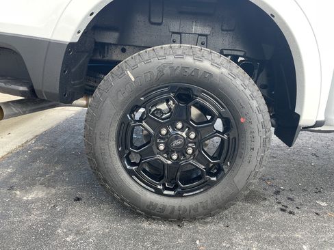 New 2025 Ford Ranger XLT w/ Equipment Group 301A High image 9