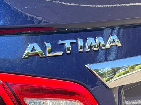 Used 2016 Nissan Altima 2.5 SR FWD image 26