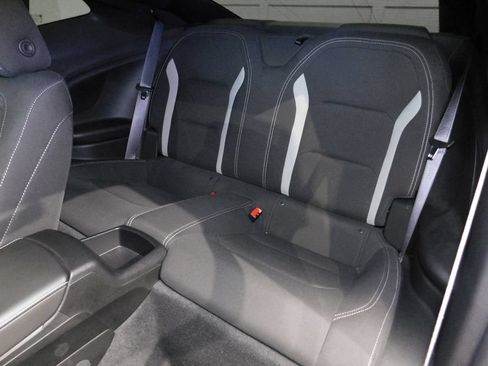 Used 2018 Chevrolet Camaro SS RWD image 37