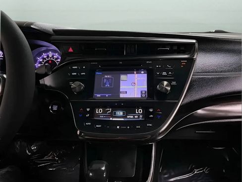 Used 2016 Toyota Avalon Limited w/ Protection Package FWD image 19