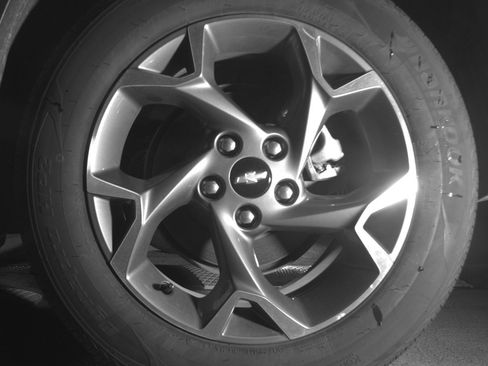 Used 2025 Chevrolet Trax LT w/ LT Convenience Package image 14