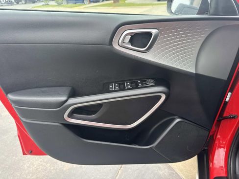 Used 2021 Kia Soul X-Line FWD image 18