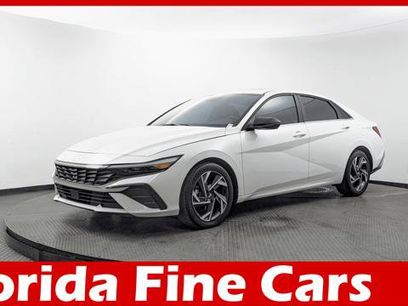 Used 2025 Hyundai Elantra Limited