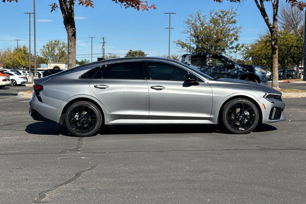 New 2027 Kia K5 GT-Line FWD image 3