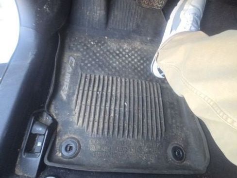 Used 2016 Toyota Camry SE image 14