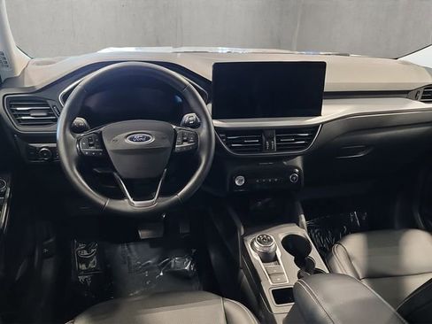 Used 2025 Ford Escape Platinum AWD/4WD image 16