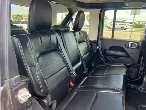 Used 2023 Jeep Wrangler Unlimited Sahara w/ Cold Weather Group AWD/4WD image 48