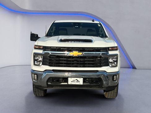 Used 2025 Chevrolet Silverado 2500 LT AWD/4WD image 7
