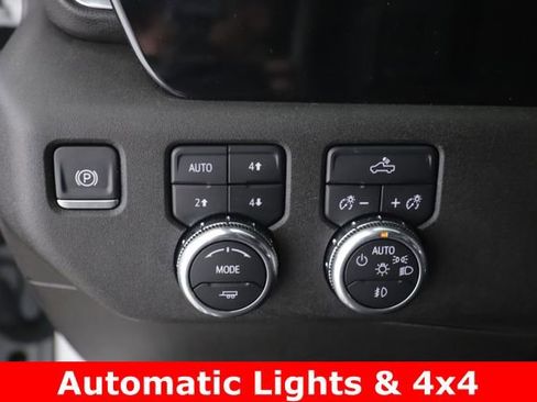 Used 2024 GMC Sierra 1500 Elevation w/ Preferred Package image 16