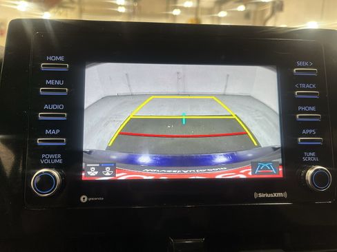 Used 2022 Toyota Camry LE w/ Convenience Package FWD image 32