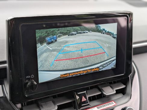 Used 2024 Toyota Corolla Cross LE FWD image 26