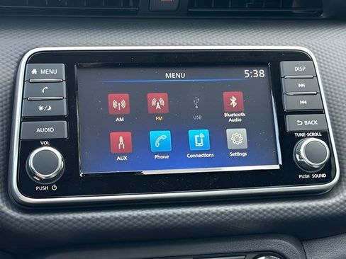 Certified 2025 Nissan Kicks Play S FWD image 29