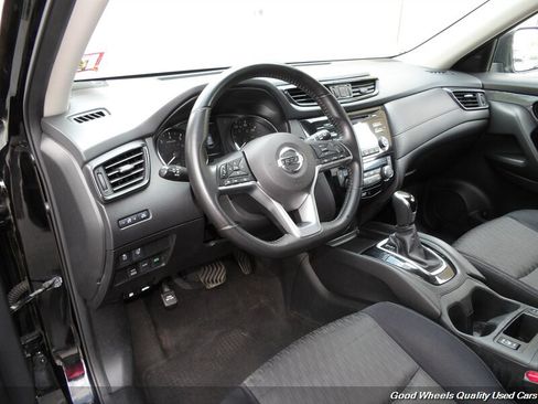 Used 2017 Nissan Rogue SV AWD/4WD image 12