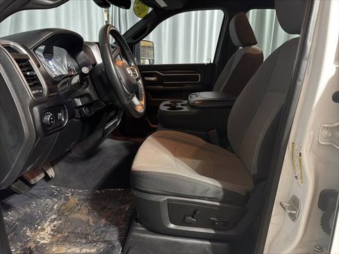 Used 2024 RAM 2500 Big Horn image 9