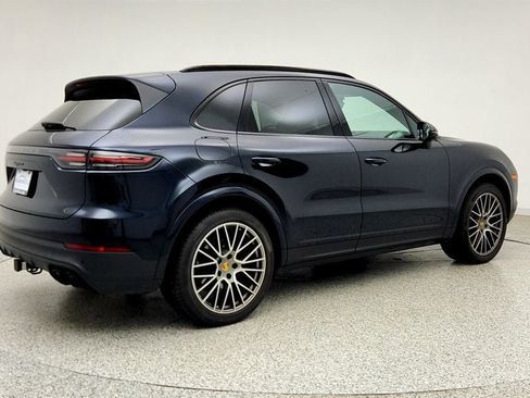 Used 2023 Porsche Cayenne Platinum Edition AWD/4WD image 5