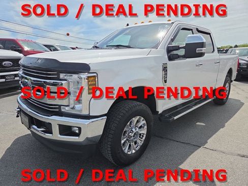 Used 2019 Ford F250 Lariat w/ Lariat Ultimate Package AWD/4WD image 2