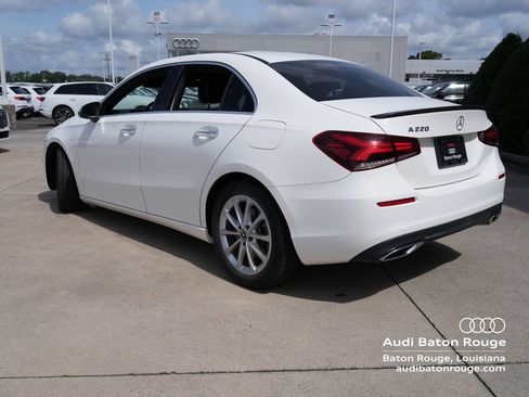 Used 2021 Mercedes-Benz A 220 image 3
