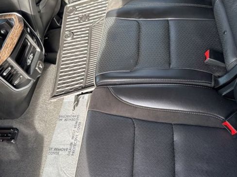 Used 2020 RAM 1500 Laramie image 25