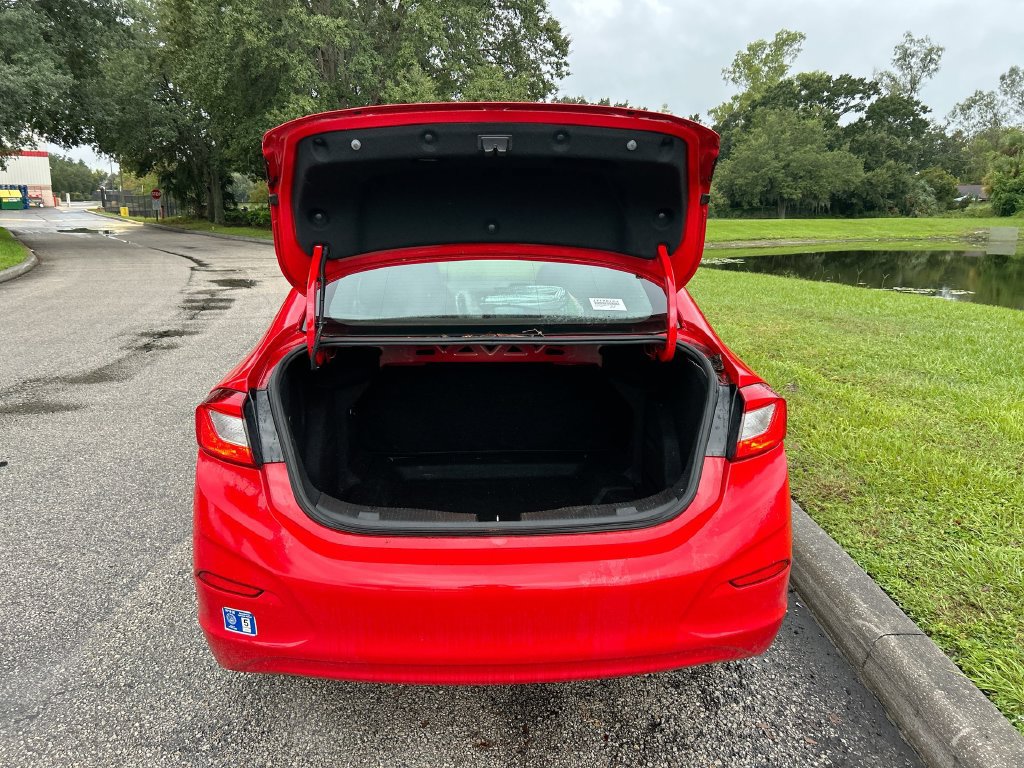 Used 2018 Chevrolet Cruze LS FWD image 24