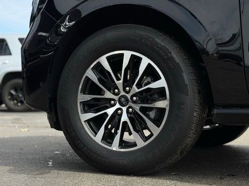 Used 2025 Ford Expedition Max Platinum image 47