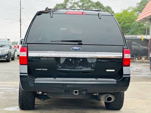 Used 2017 Ford Expedition Limited AWD/4WD image 6