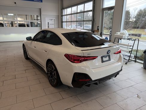 Used 2025 BMW i4 xDrive40i w/ M Sport Package image 6